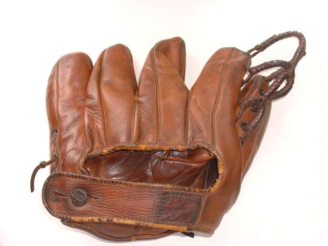 Red Rolfe Rawlings RR Rolled Web Back